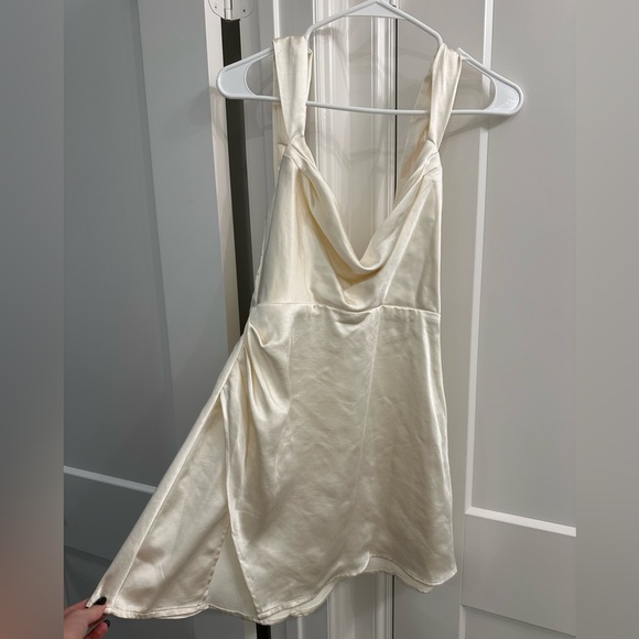 XS Runaway the Label Mini Dress!! - Picture 2 of 3